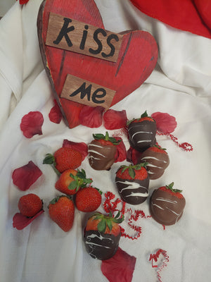 Chocolate Dipped Strawberries (PRE-ORDER REQUIRED)      **LOCAL PICKUP ONLY**