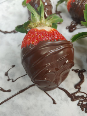 Chocolate Dipped Strawberries 1/2dz